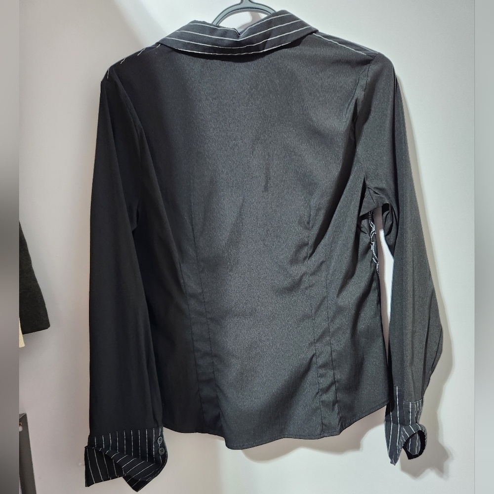 Point Zero button down top - Picture 3 of 7